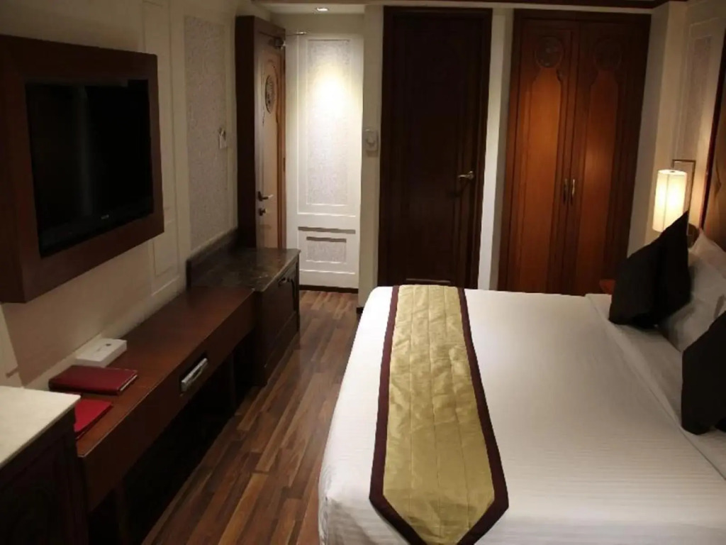 Tivoli Garden Resort Hotel
