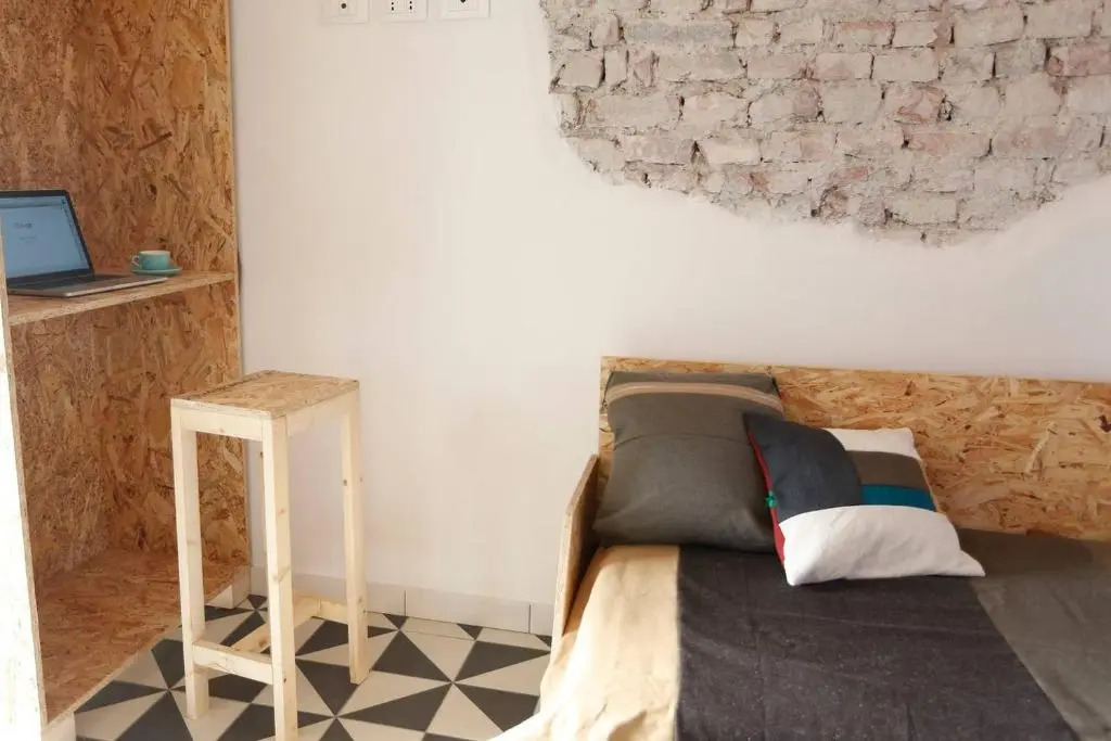 Tiny Apartment Next to Rho Fair Milan with Parking