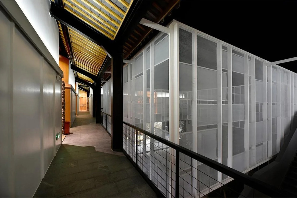 The Rock Hotel