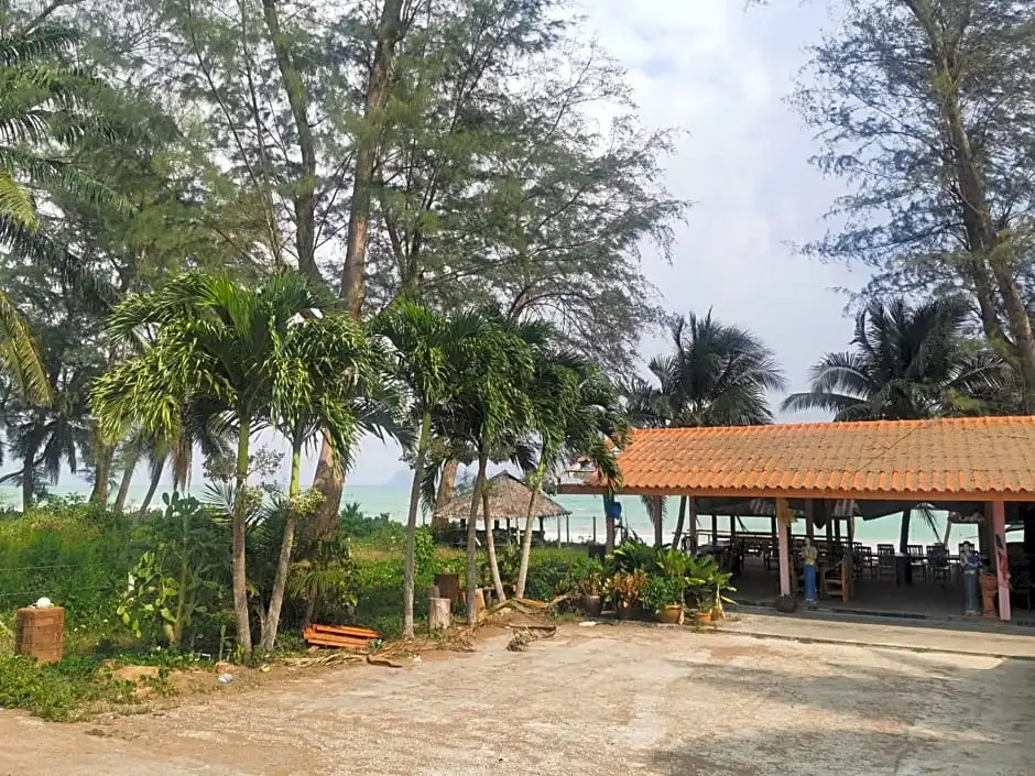Lung Pod 9 resort