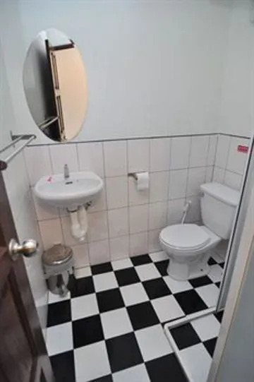 Pier 24 Boutique Guesthouse