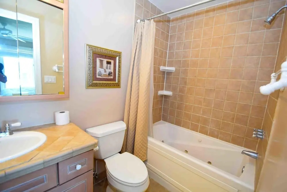 Harbour Island 21C 2 Bedrooms 3.5 Bathrooms Condo