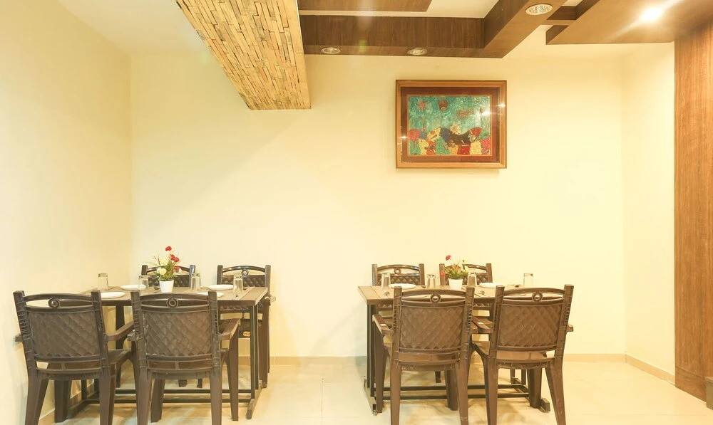 Treebo Trip Vaishali by OYO Rooms
