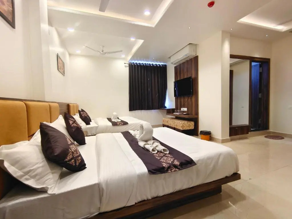 Maruti Group Of Hotels - Vrinda Inn