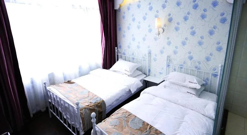 Nanian Jinri Hotel