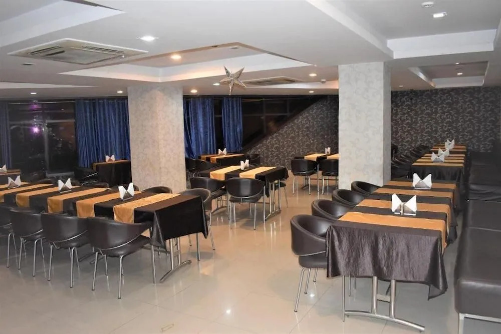 Hotel Aditya