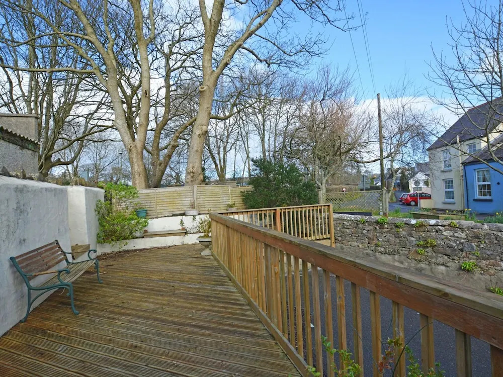 Pleasing Holiday Home in Saundersfoot With Patio