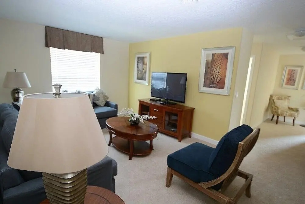 86468 6-Bedroom Pool Home, Paradise Palms Resort