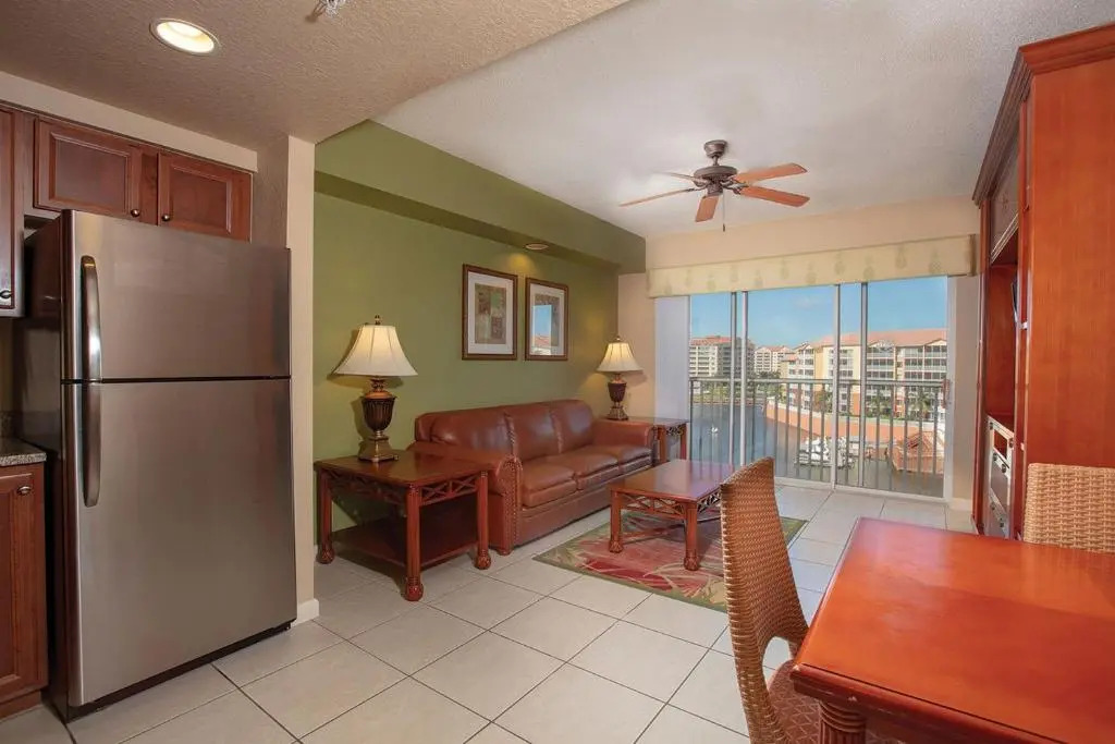 Beautiful Condo Near Disney World