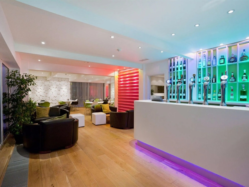 Elements Hotel & Restaurant