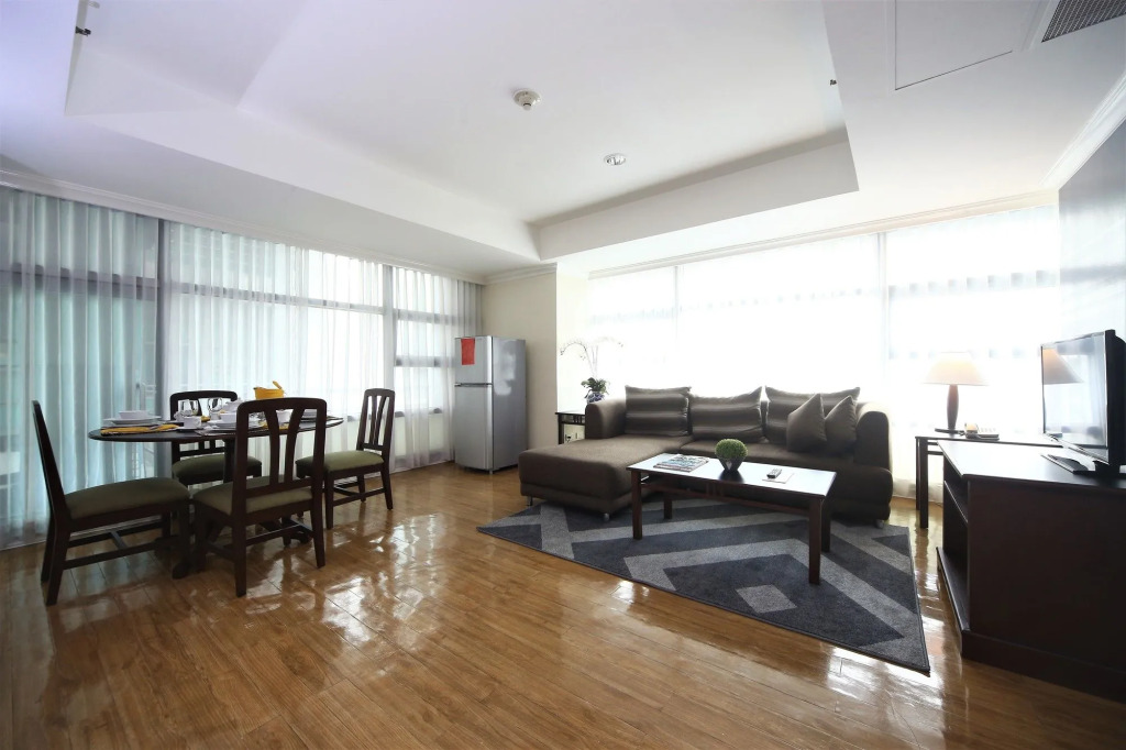 Infinity Tower Suites