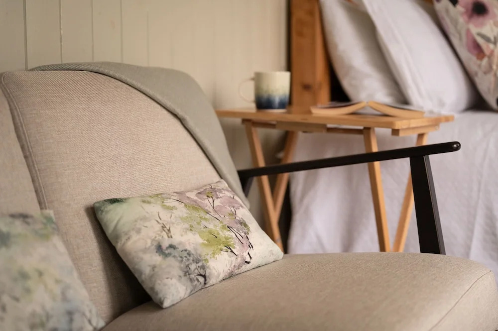 1 Bed Shepherds Hut-sleeps 2-pets-parking-mtn View