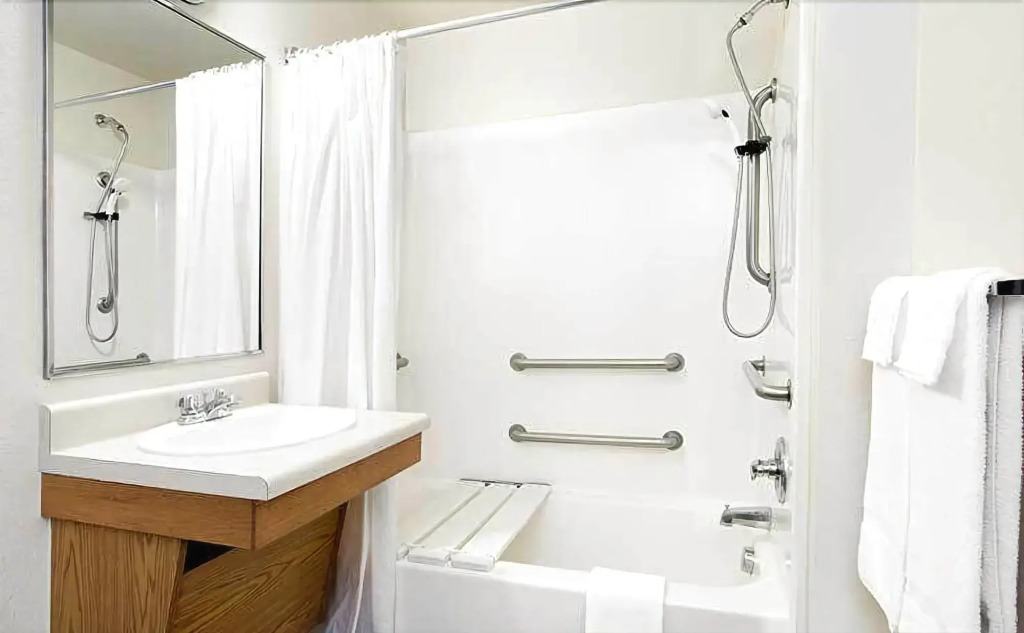 WoodSpring Suites Louisville Jeffersontown
