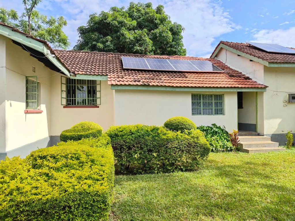 MILIMANI DRIVE LIVING I LUXE FLAWLESSLY FURNISHED UNITs