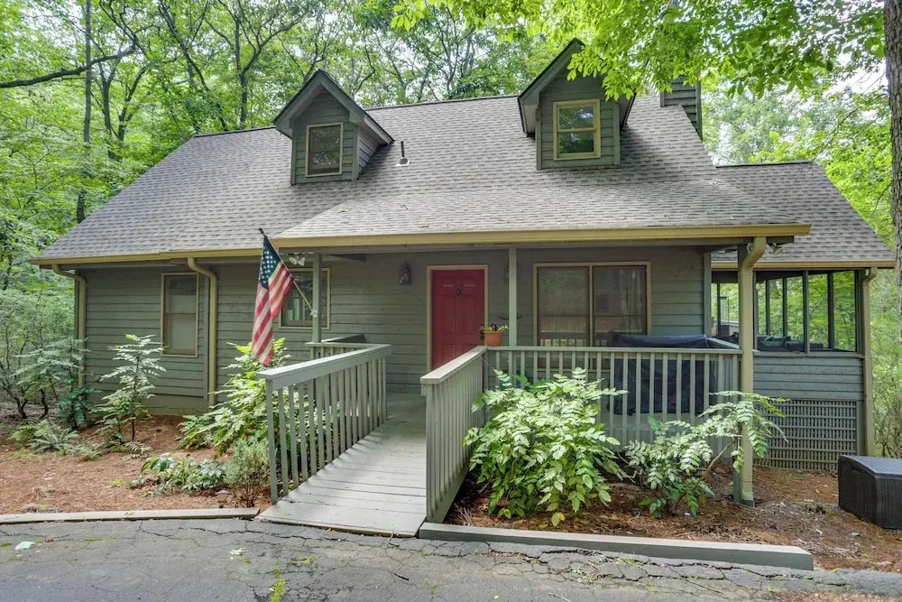 Sunny Big Canoe Home w/ Views & Screened Porch
