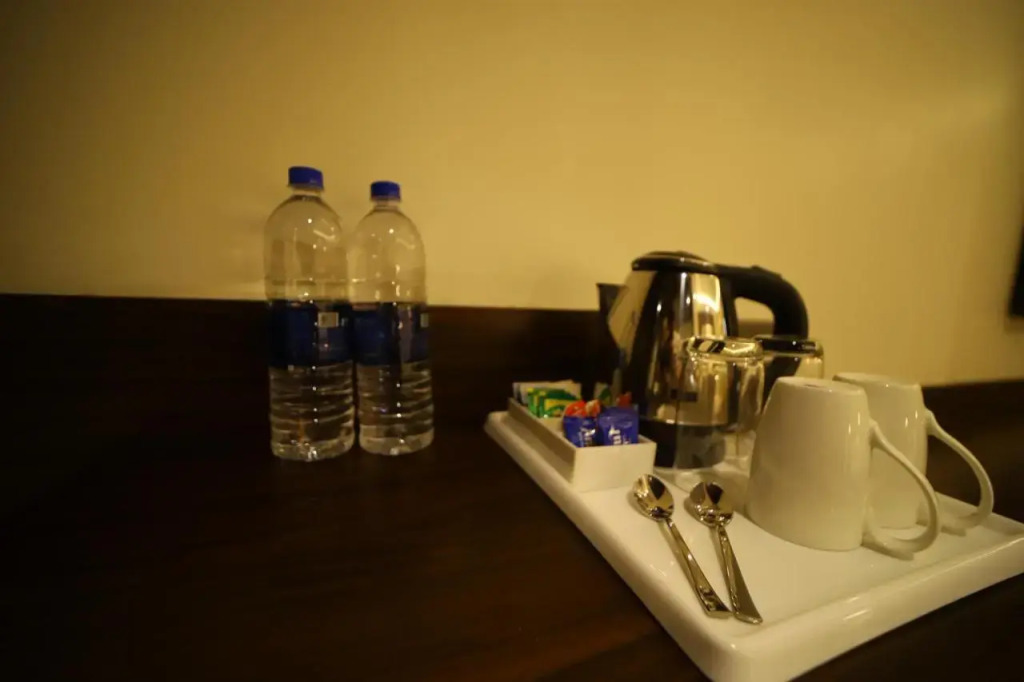 Hotel DVIJ INN