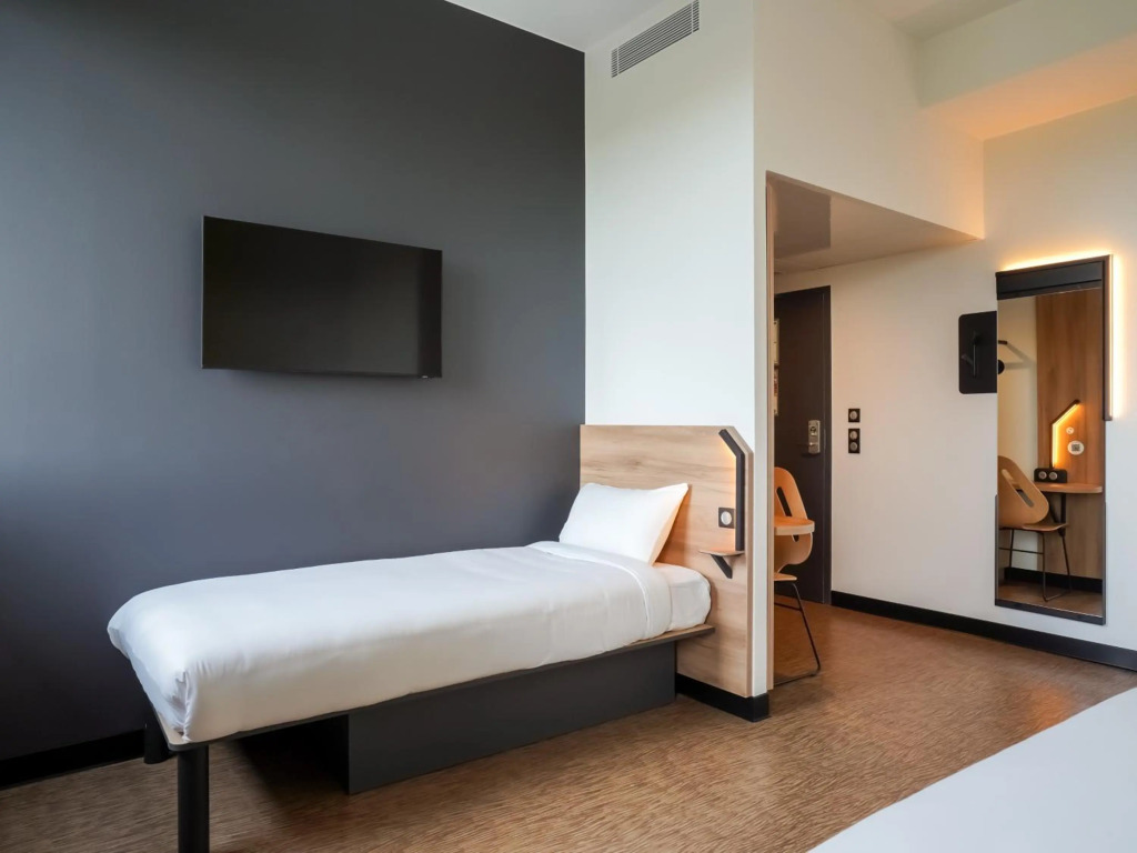 B&B HOTEL Paris Porte dOrléans