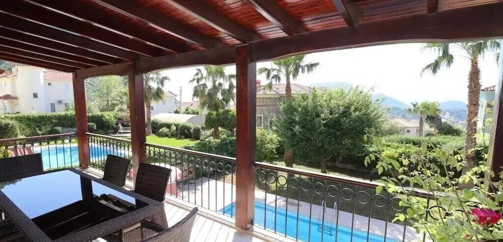 Villa FT04 by JoyLettings
