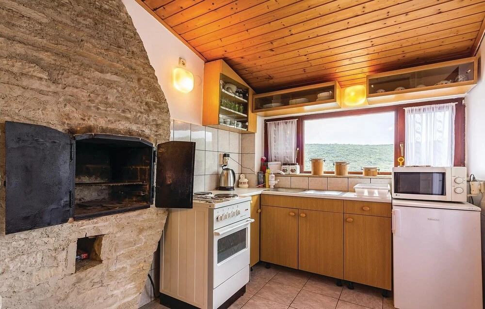 Beautiful Home in Krnica With Wifi and 2 Bedrooms