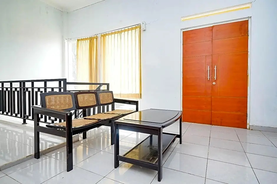 OYO Life 2812 Hommy Boarding House