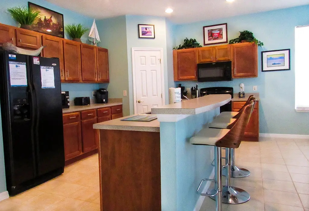 4-Bed Villa with Aquatic Themed Pool & Poolside TV, Kissimmee, US