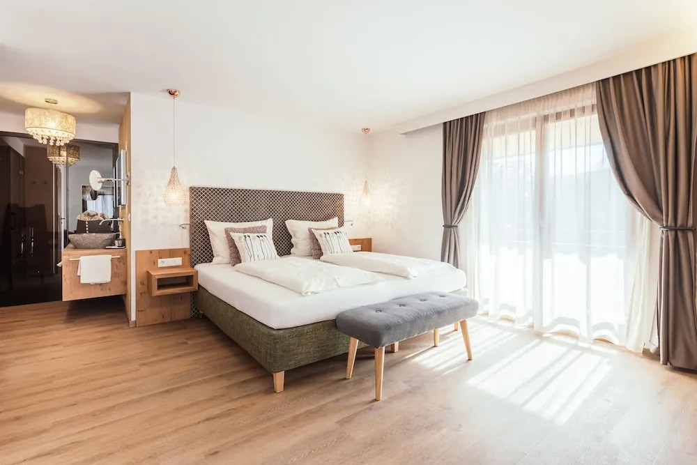 Aparthotel Viktorias Home