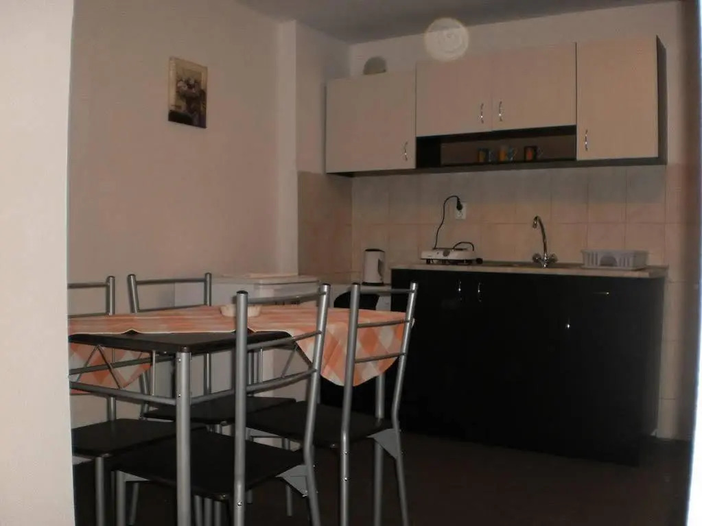 Ivet Guest House