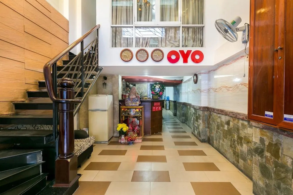 OYO 631 Long Phụng Hoàng Hotel