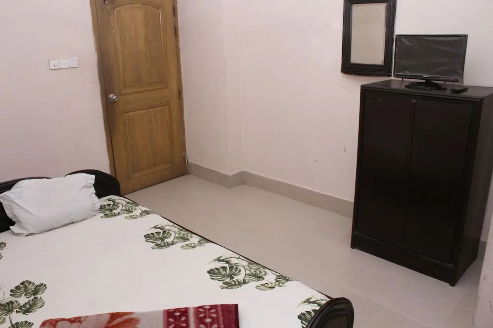 Beach Holiday Guest House Кокс-Базар