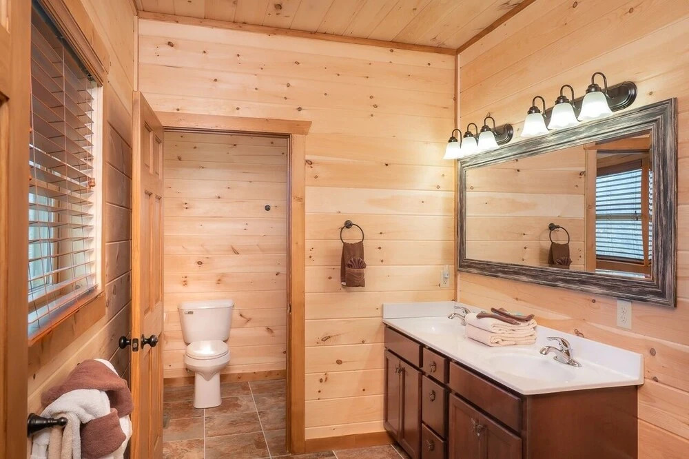 The Bear And Trout 4 Bedroom Home by Redawning