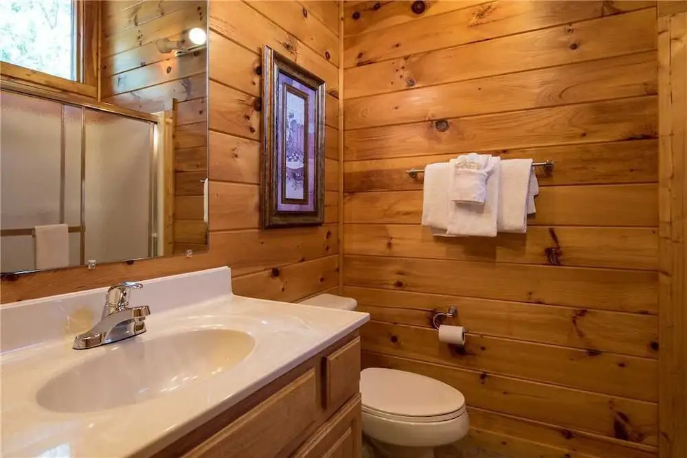 Zen Bear Retreat - One Bedroom Cabin