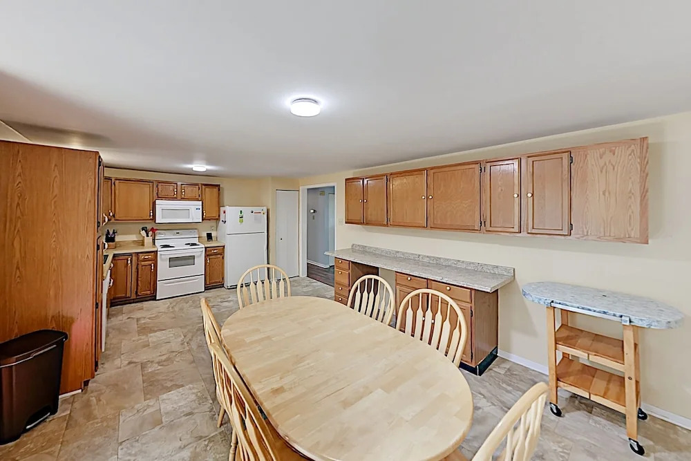 Ocean Pines Hideaway Near Beach, Pools & Golf 3 Bedroom Home