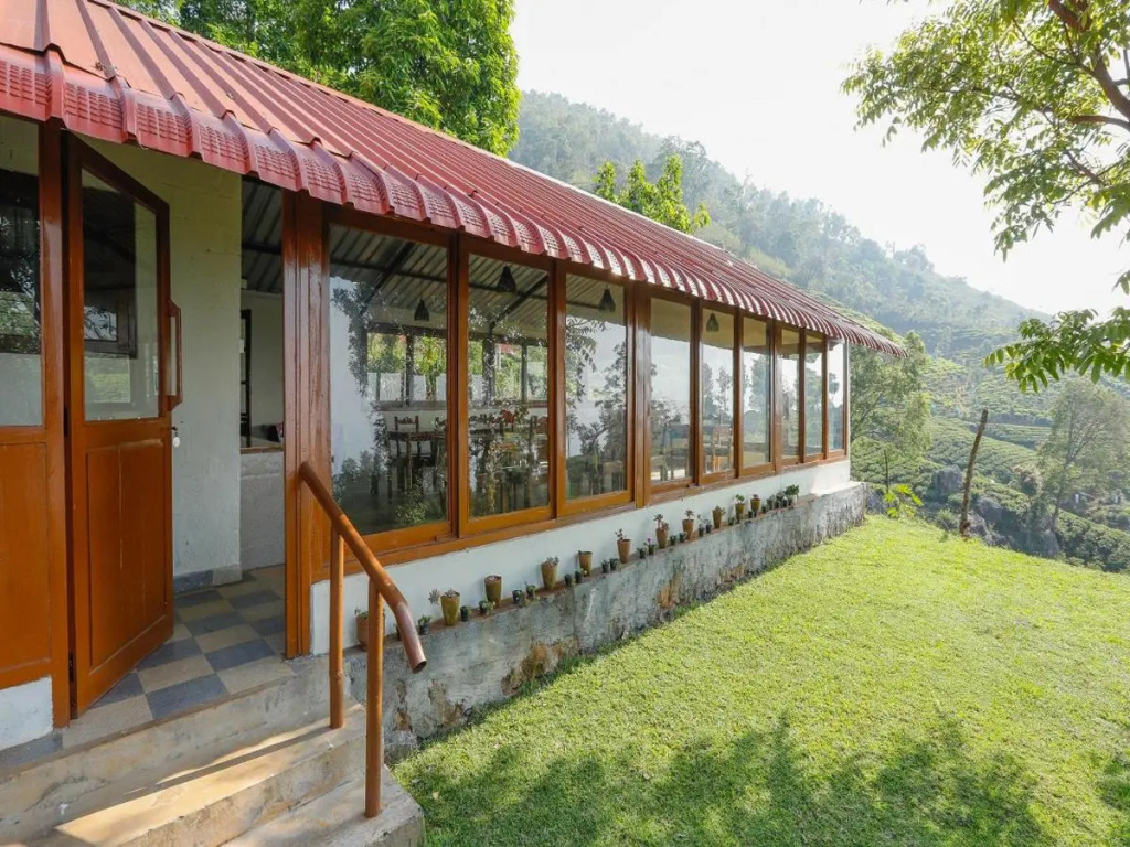 Devashola Homestay