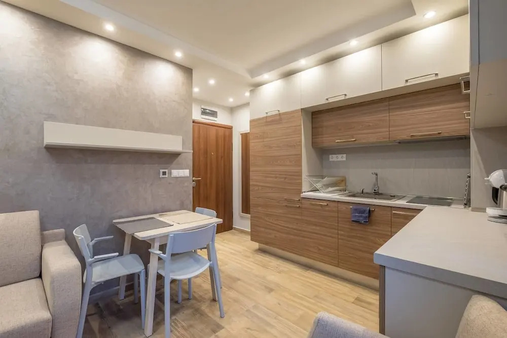 FM Deluxe 1-BDR Apartment - M&M
