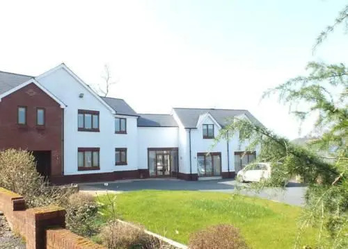 Arosfa Emlyn Country House