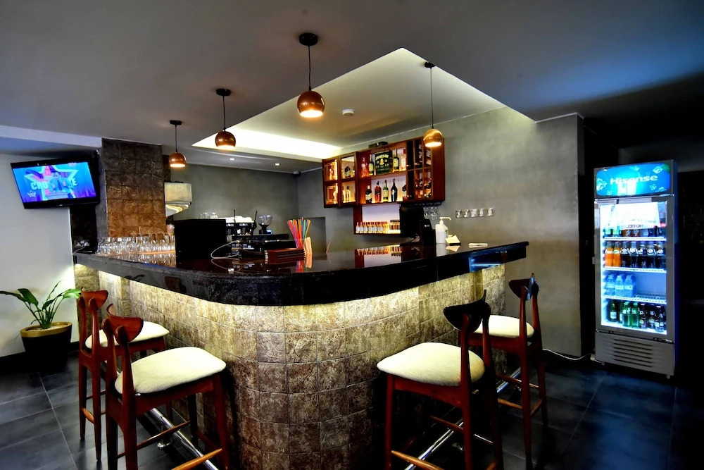 Victoria Mews Hotel