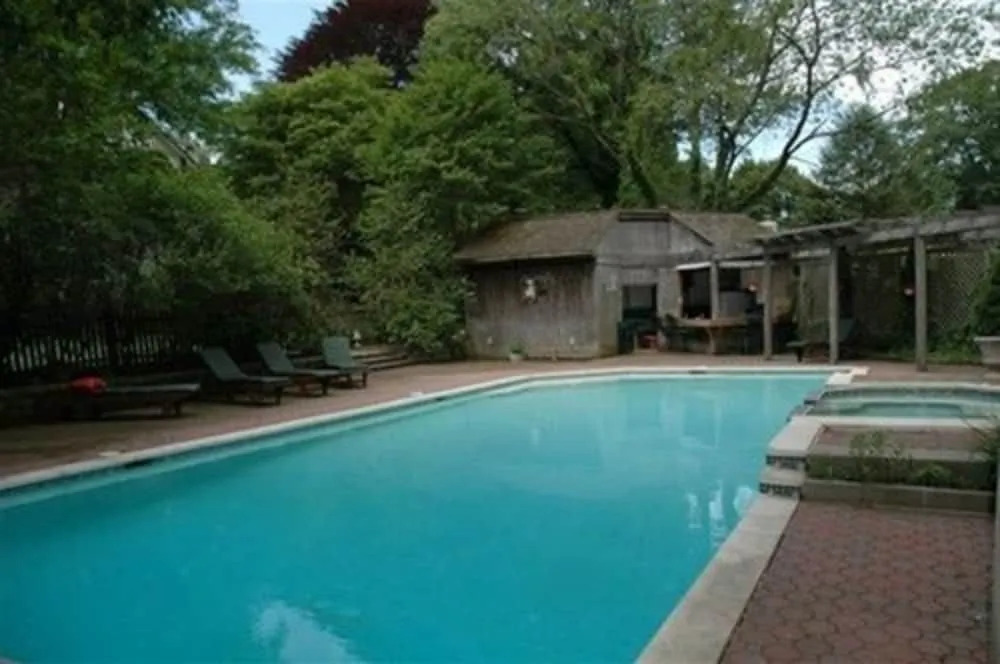 Wayne Bed & Breakfast Inn