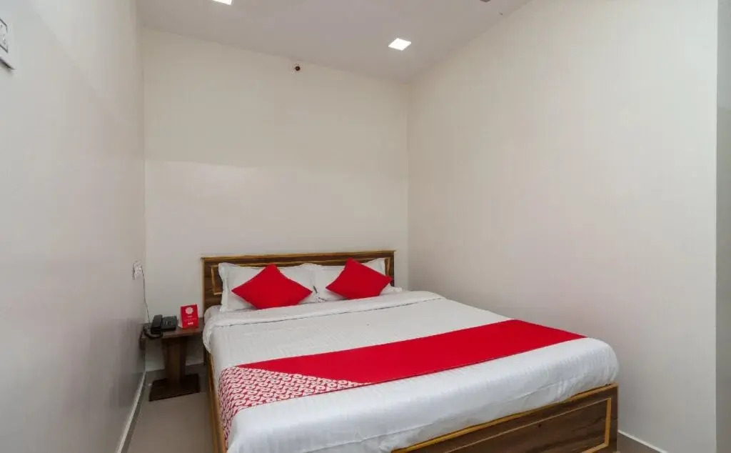 Sri Surya Guest Inn By OYO Rooms
