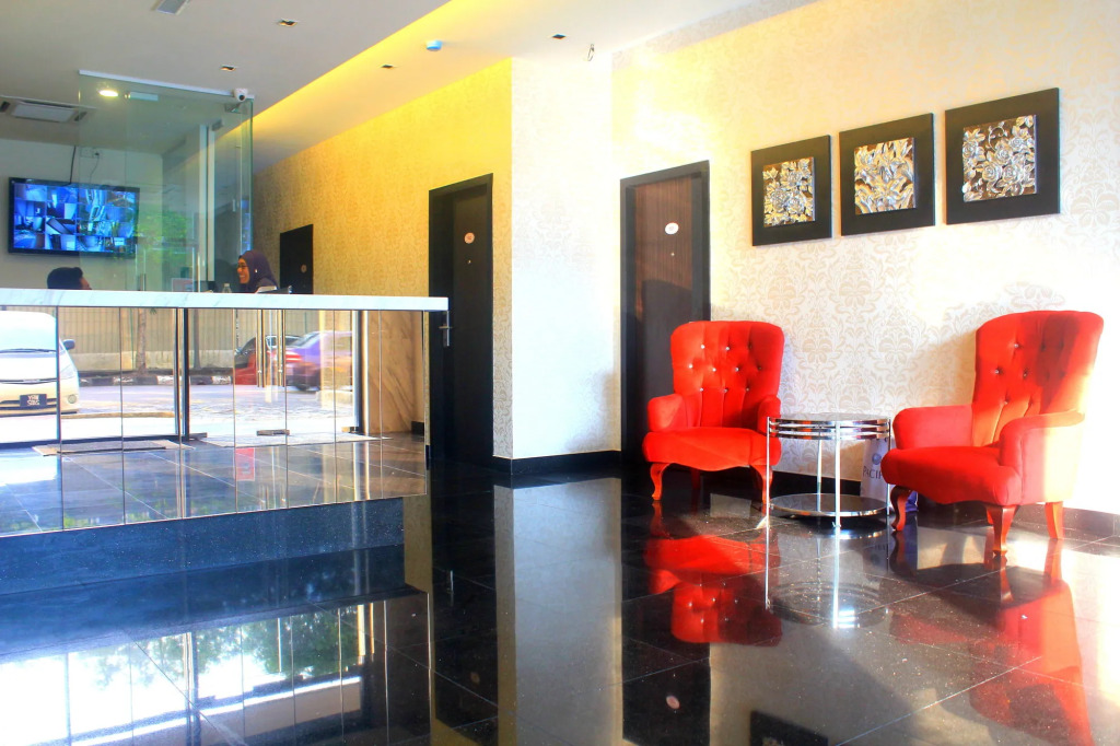 DMetro Hotel