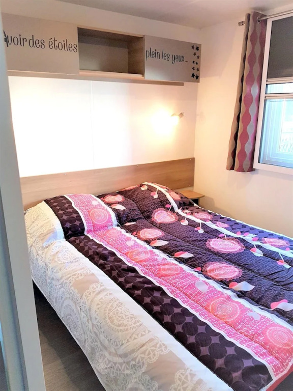 Bungalow With 2 Bedrooms in Saint-jean-de-monts, With Shared Pool, Furnished Terrace and Wifi - 1 km From the Beach