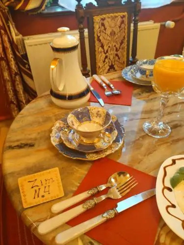 Villa Imperia, Museums-Hotel, Treppensteigen