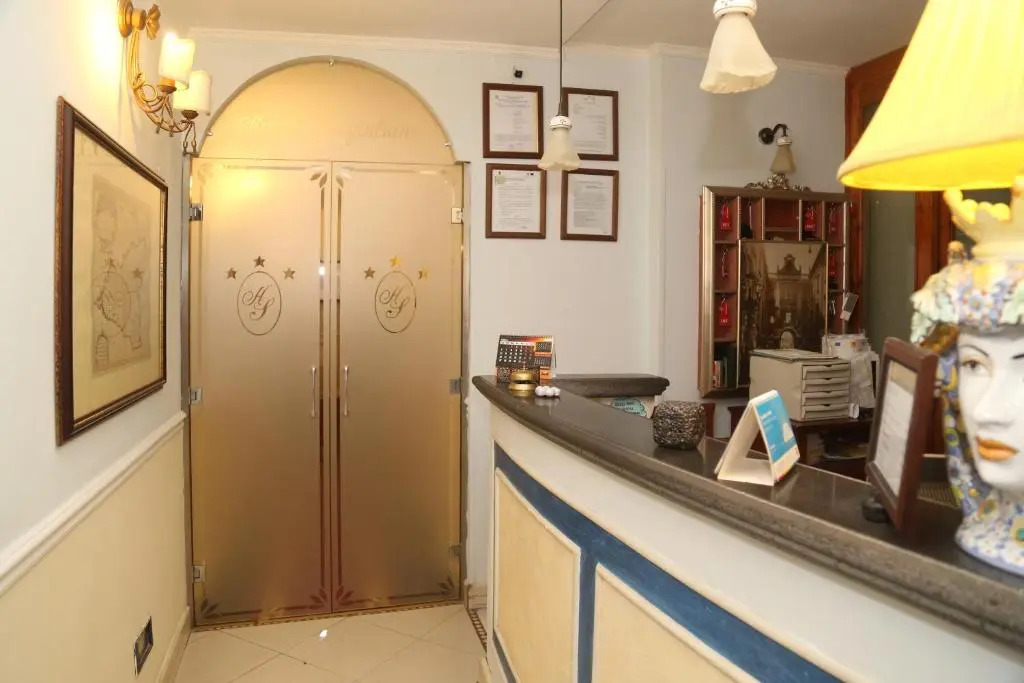 Hotel Sangiuliano 132 centro storico Catania