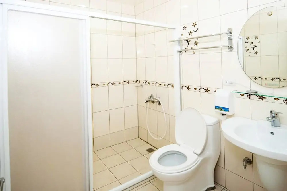 Omarthai Hotel - Hostel