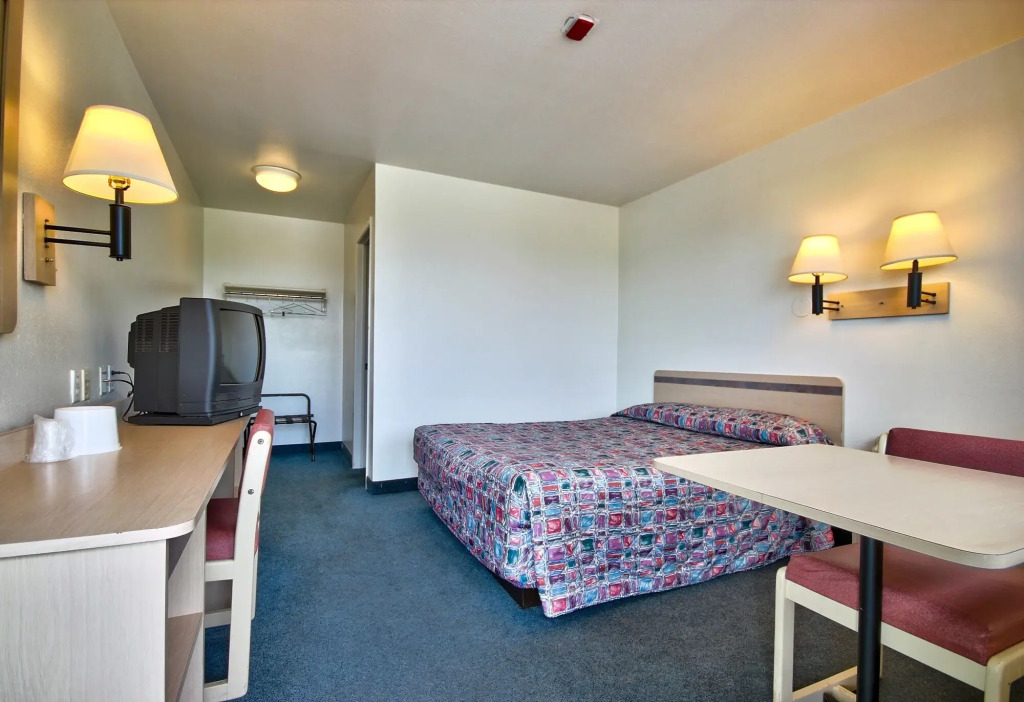 Americas Best value Inn & Suites-Helena