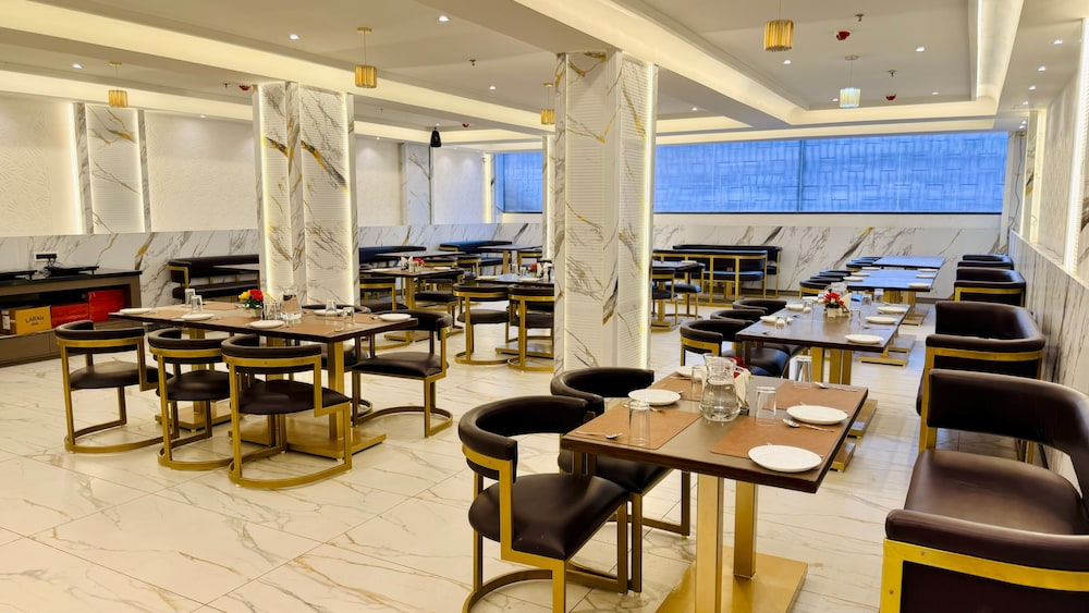 Pheonix Luxury Inn
