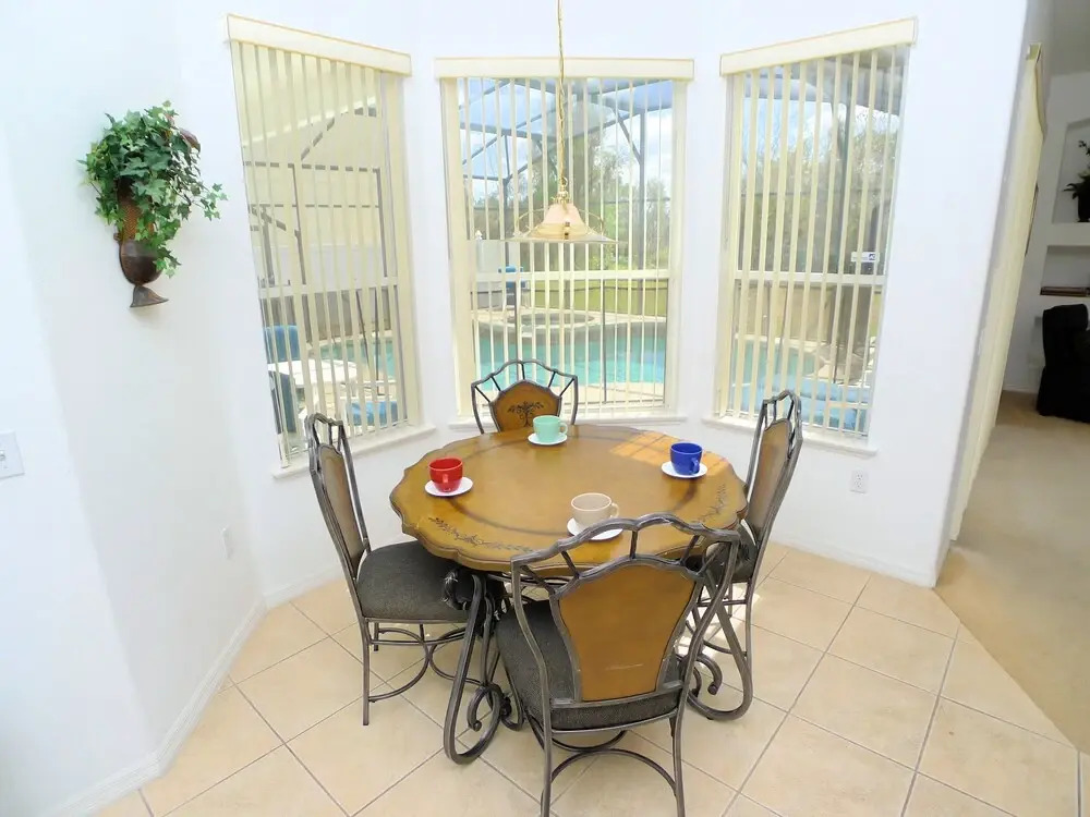 5 BED Pool Home ON Gated Community