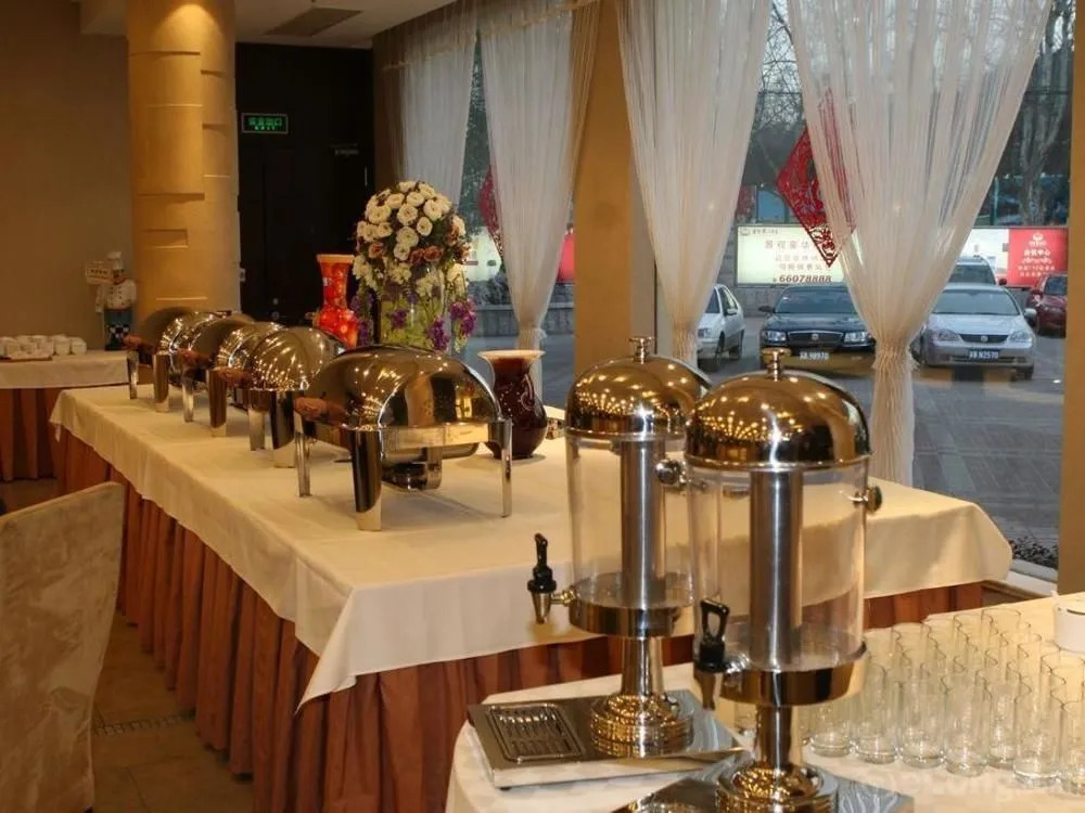 Golden Palace Hotel