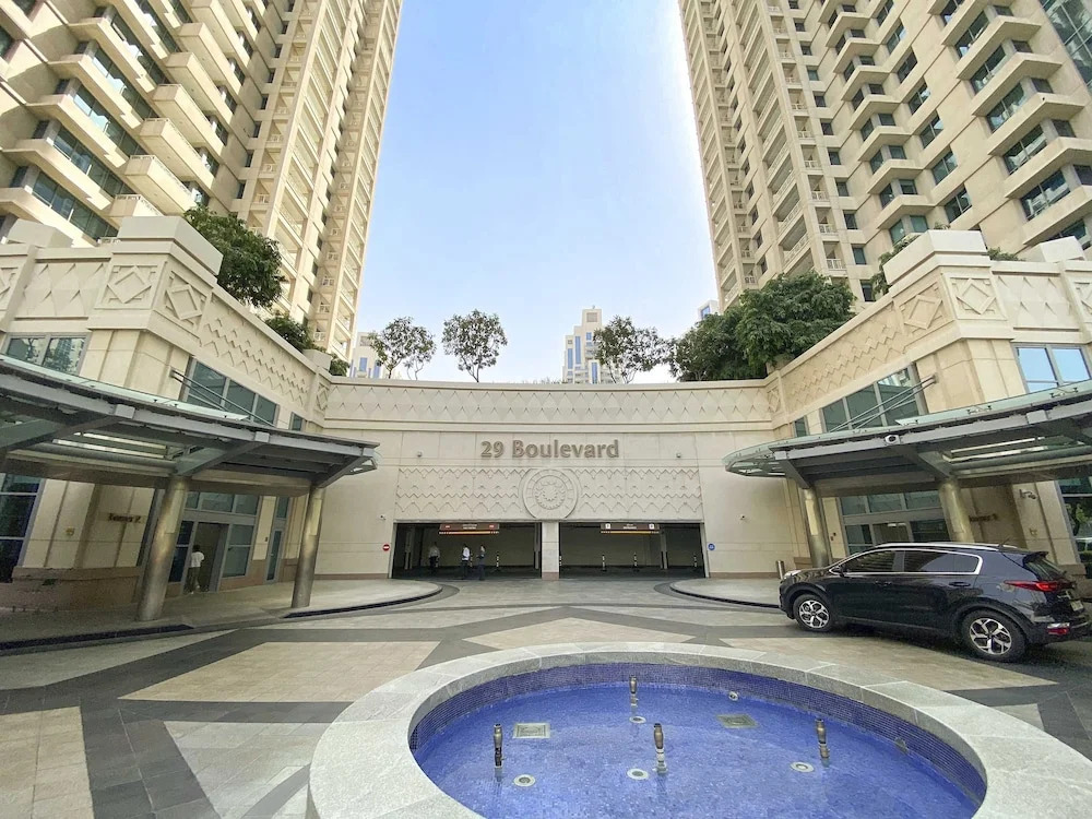 Silkhaus Elite 1bdr at 29 Boulevard Downtown