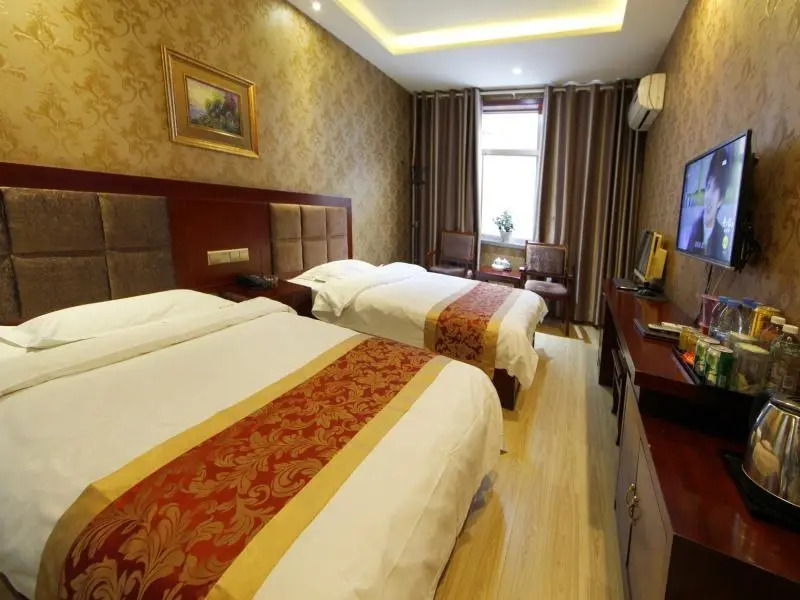 Shell Dingxi Train Station Hotel