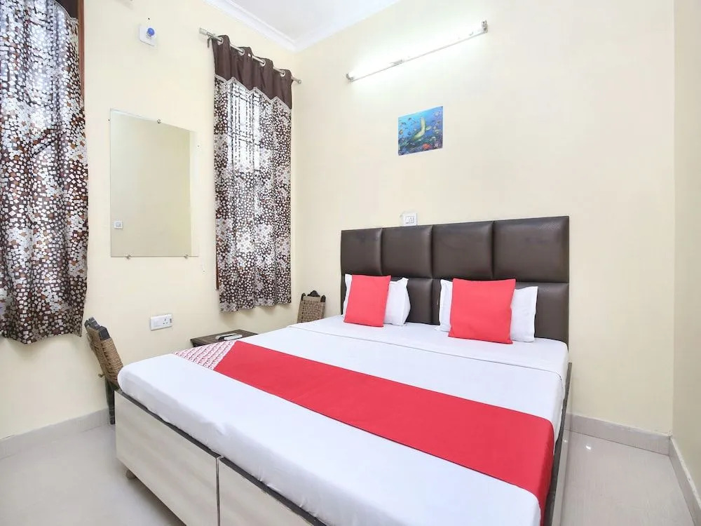 Hotel Kabir Residency-4 MIN WALK TO GOLDEN TEMPLE